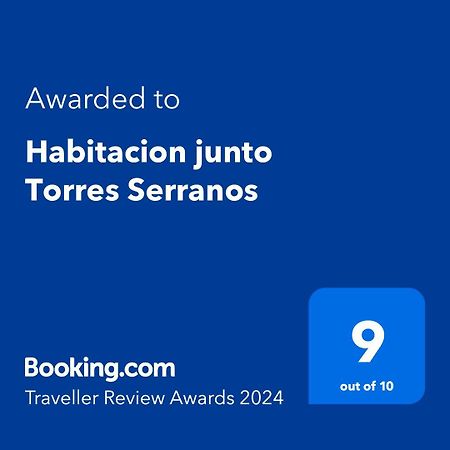 Habitacion Junto Torres Serranos Valencia Exterior photo